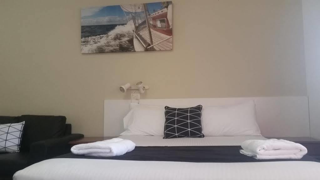 Econo Lodge Chaparral Motel Ballina Dış mekan fotoğraf